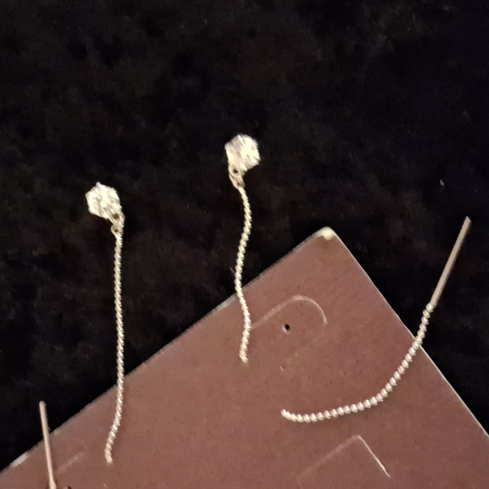 Premier Designs (Threads) Silver Chain Earrings - Picture 2 of 3